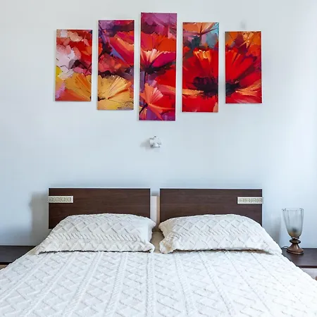 Central Heritage 3-br Daire *